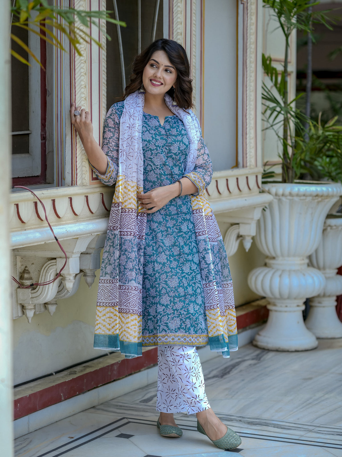 Blue Floral Print Straight Kurta Set for Women - Image 5