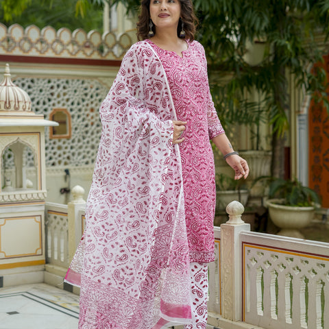 Pink Printed Straight Kurta Set for Women - Image 3
