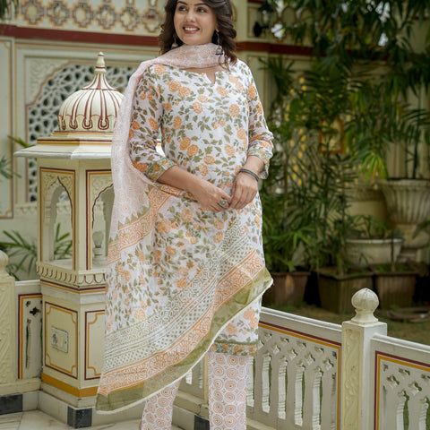 White Floral Print Straight Kurta Set for Women - Image 5