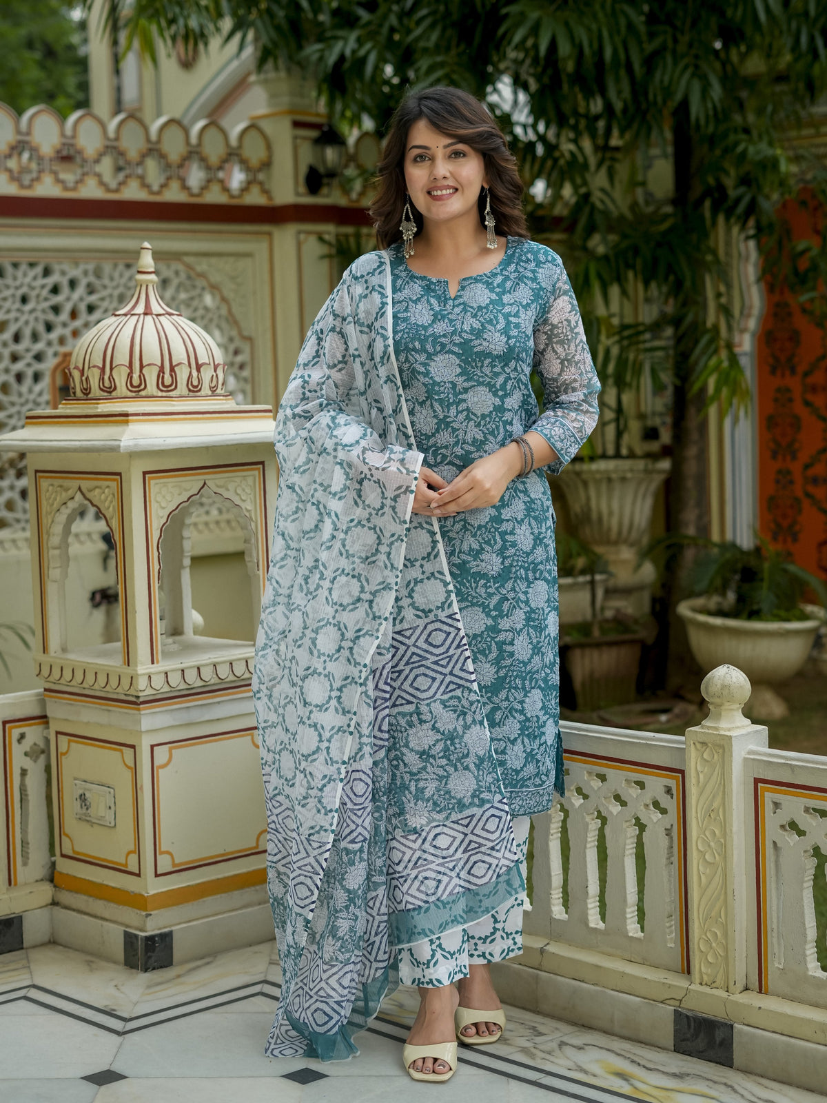 Teal Floral Print Kurta Set for Women - Image 8
