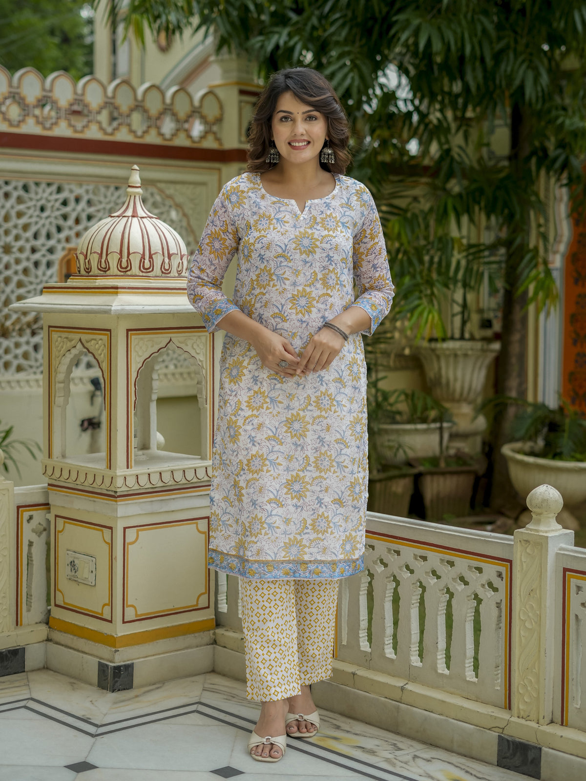 White Floral Print Straight Suit Set for Women - Image 3