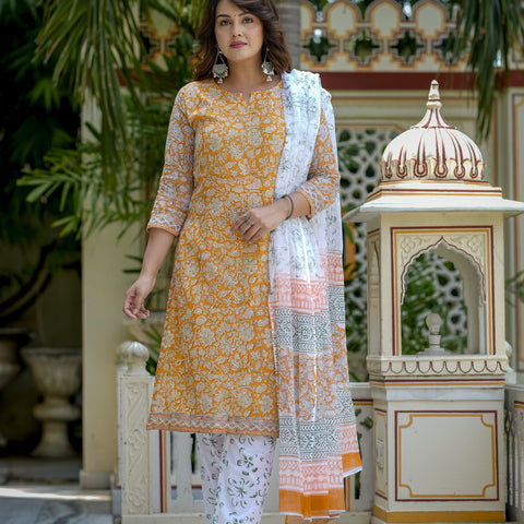 Orange Printed Kurta Set for Women - Image 2
