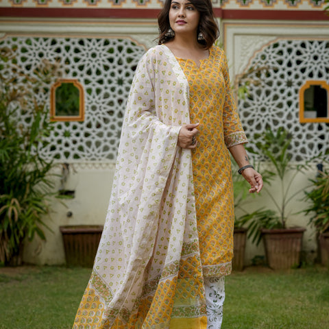 Yellow Printed Kurta Set for Women - Image 5