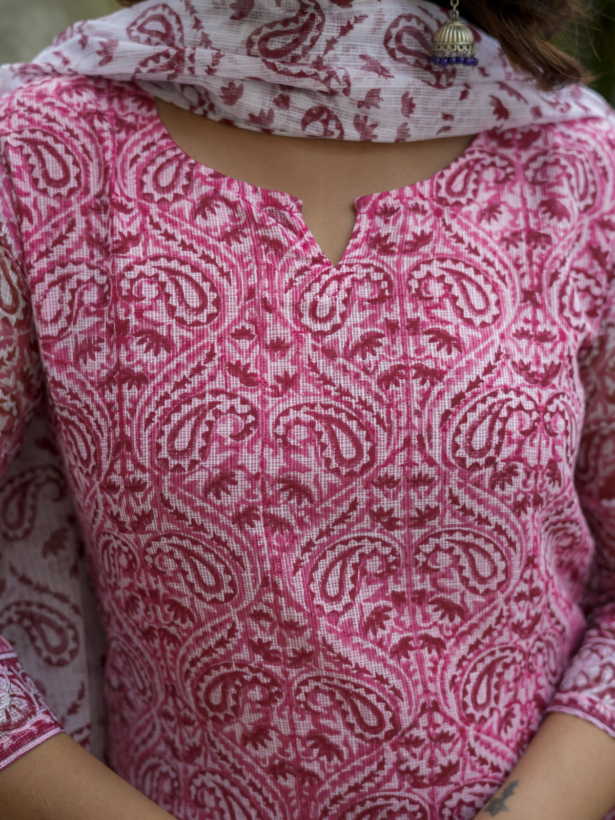 Pink Printed Straight Kurta Set for Women - Image 2