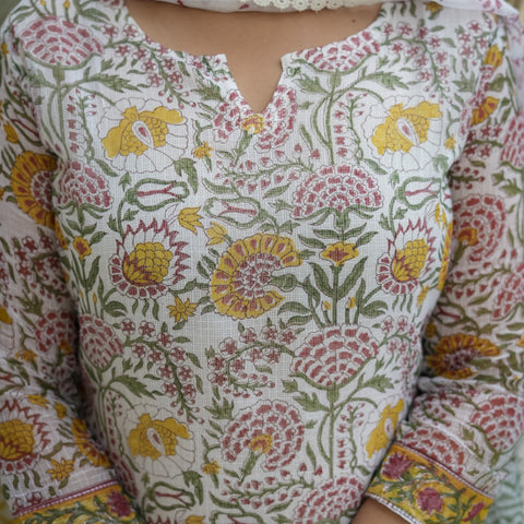 Off White Floral Print Straight Kurta Set for Women - Image 3