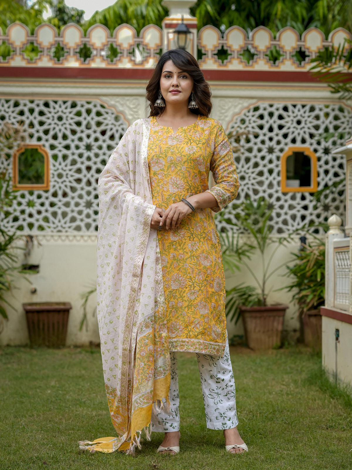 Yellow Floral Printed Kurta Set With Dupatta For Women - Image 9