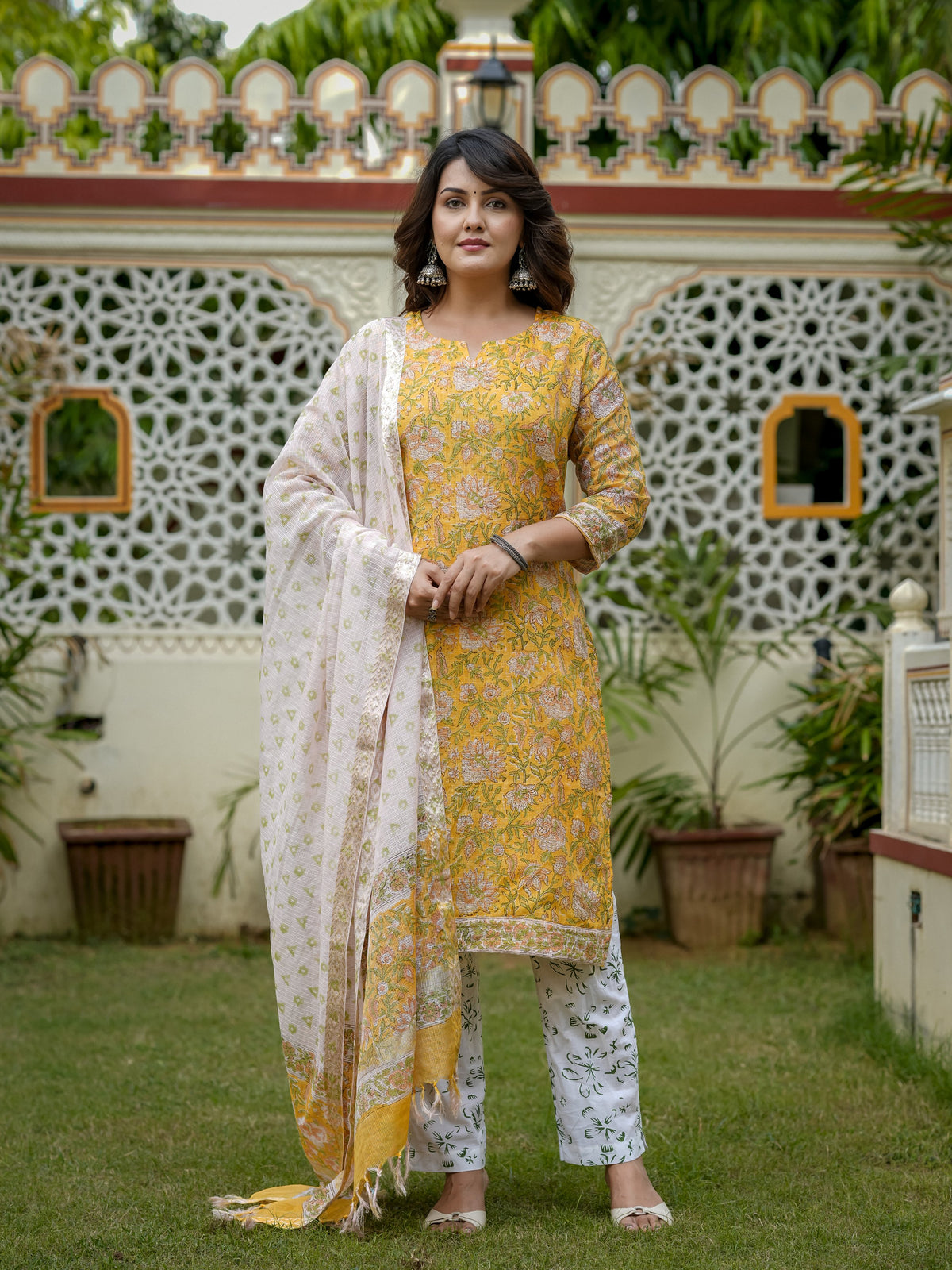 Yellow Floral Printed Kurta Set With Dupatta For Women - Image 8