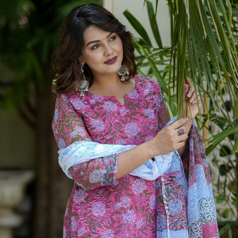 Pink Floral Print Kurta Set for Women - Image 2
