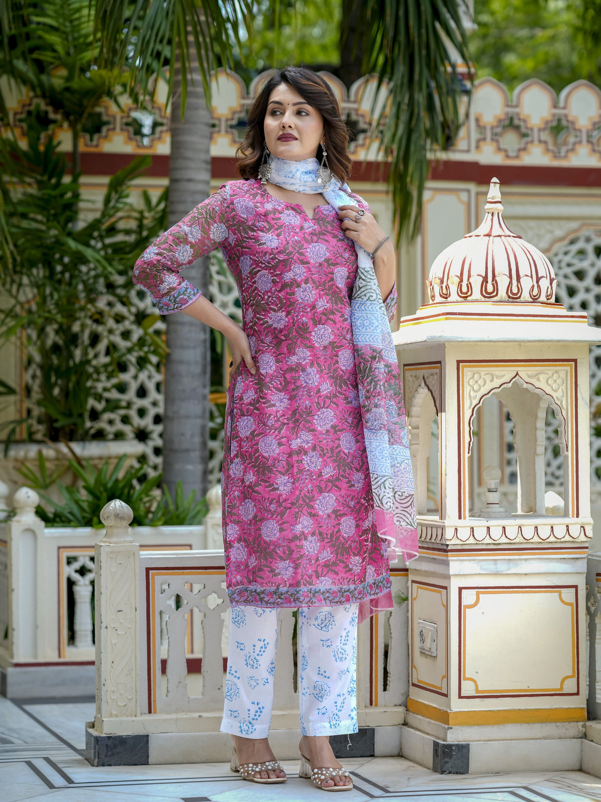 Pink Floral Print Kurta Set for Women - Image 10