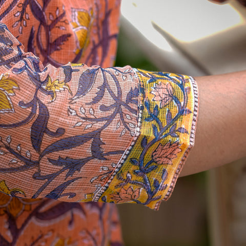 Peach Printed Kurta Set For Women - Image 2