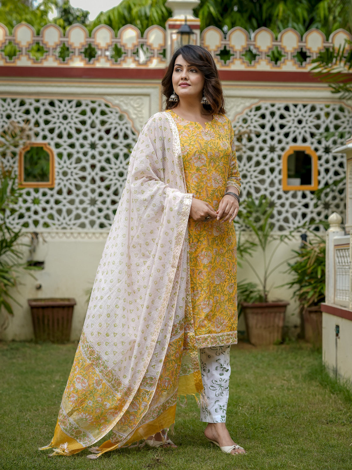 Yellow Floral Printed Kurta Set With Dupatta For Women - Image 7
