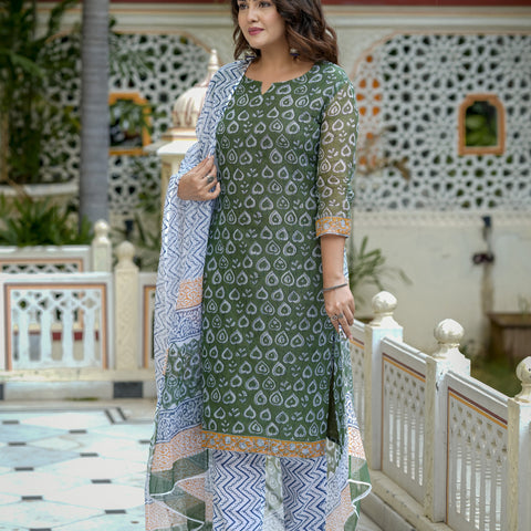 Green Printed Straight Kurta Set for Women - Image 5