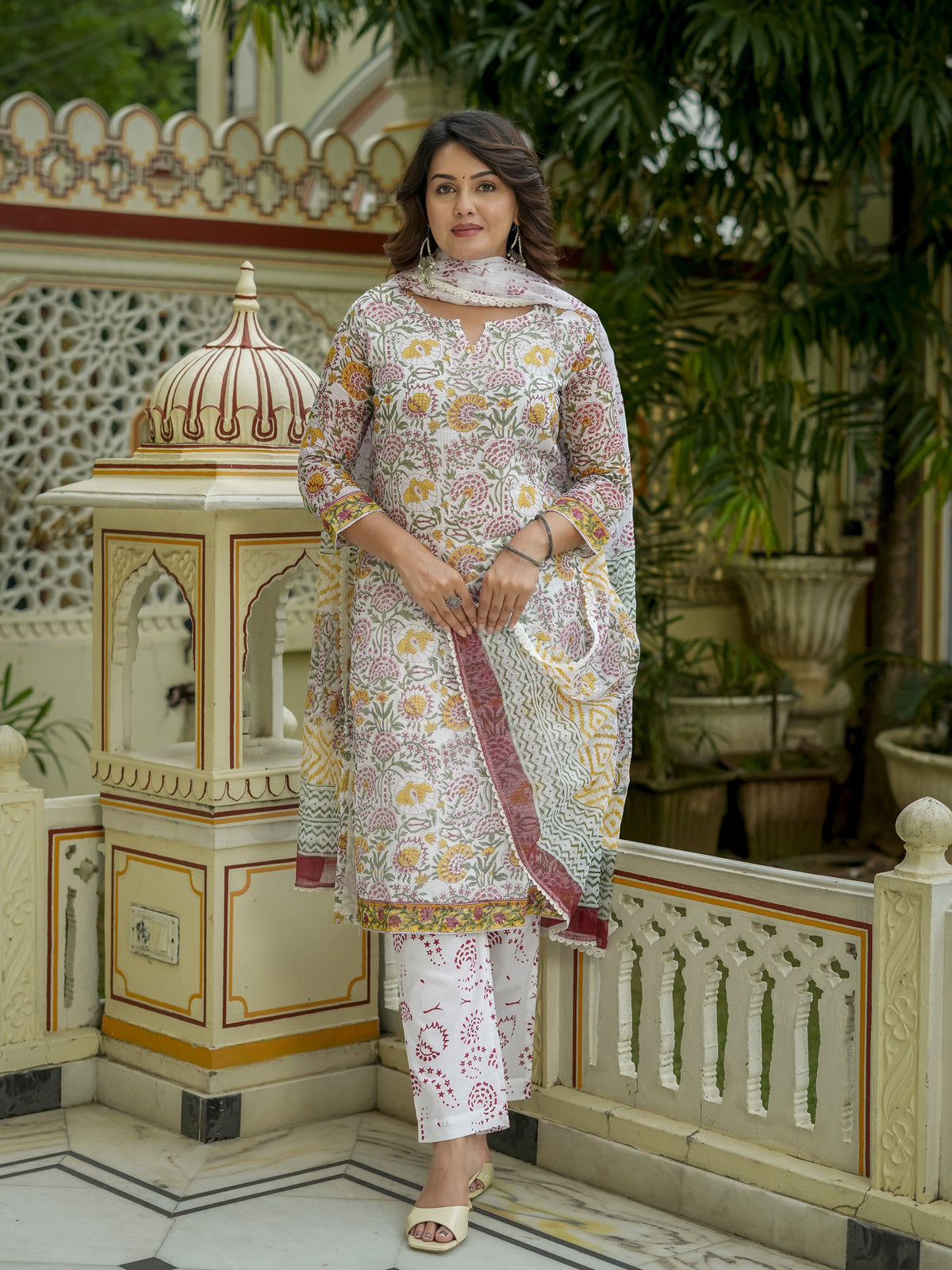 Off White Floral Print Straight Kurta Set for Women - Image 2
