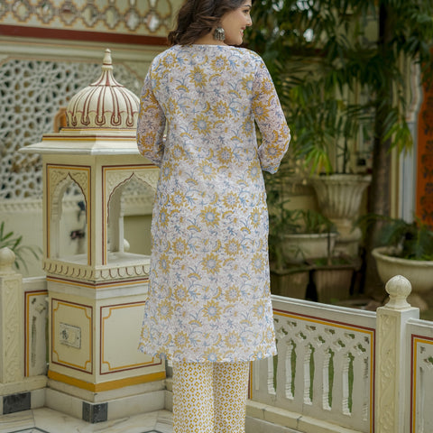 White Floral Print Straight Suit Set for Women - Image 10