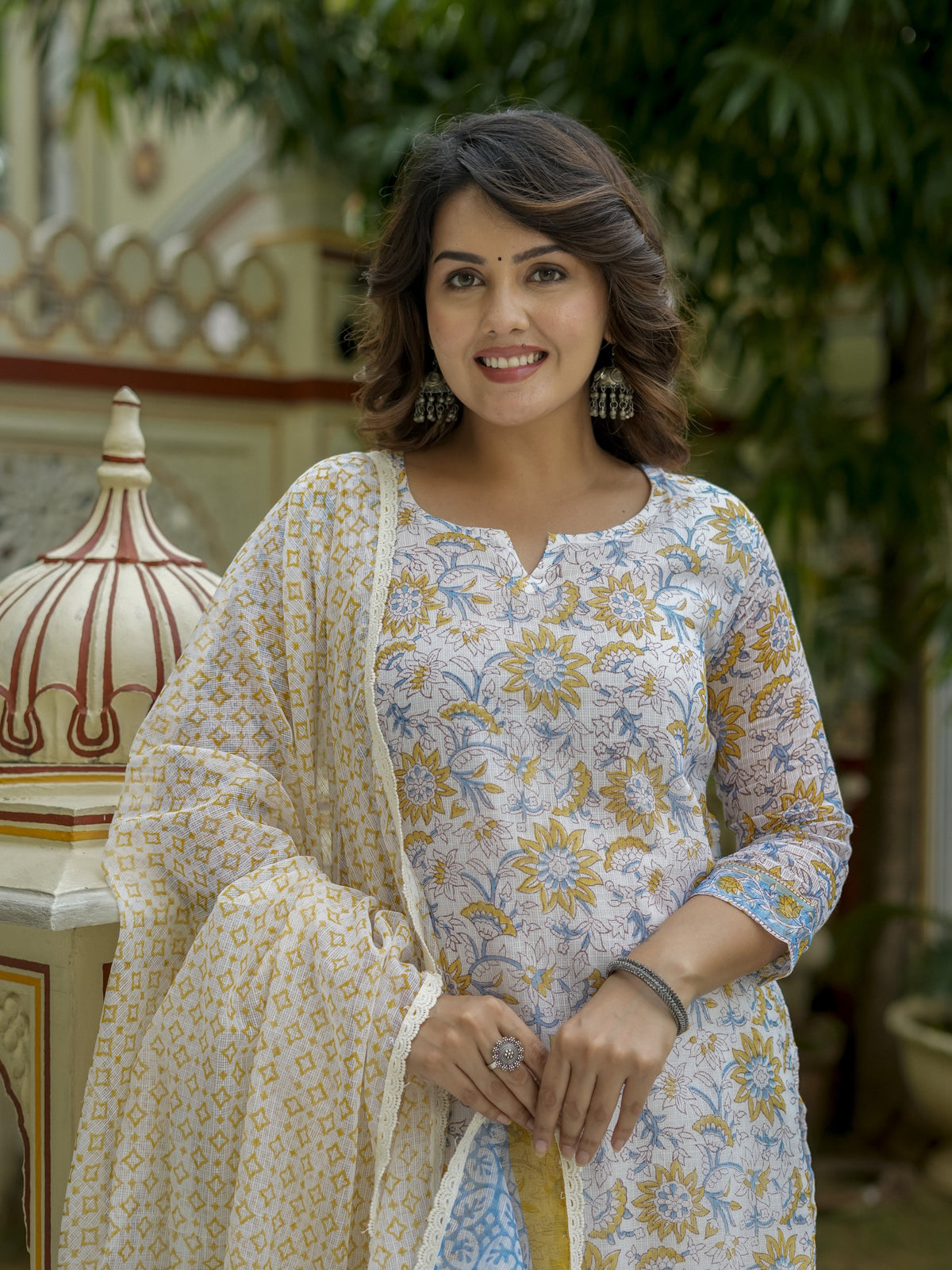 White Floral Print Straight Suit Set for Women - Image 7