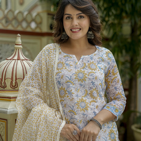 White Floral Print Straight Suit Set for Women - Image 7