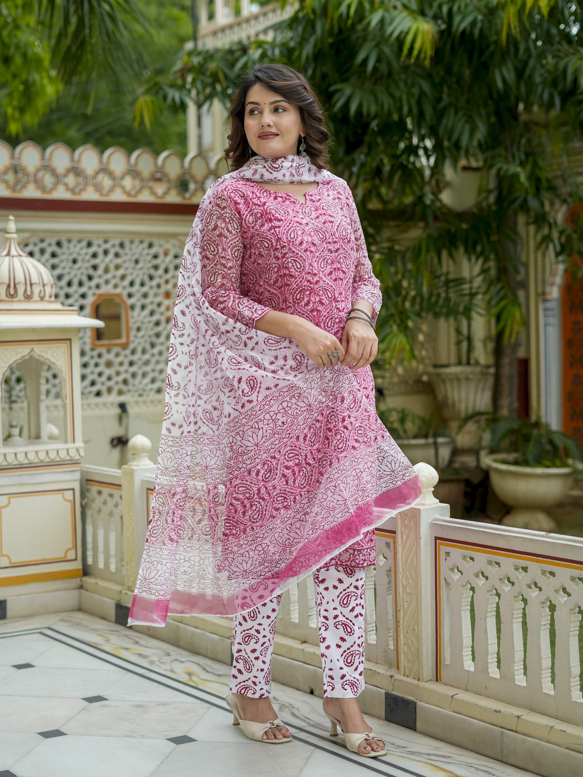 Pink Printed Straight Kurta Set for Women - Image 4