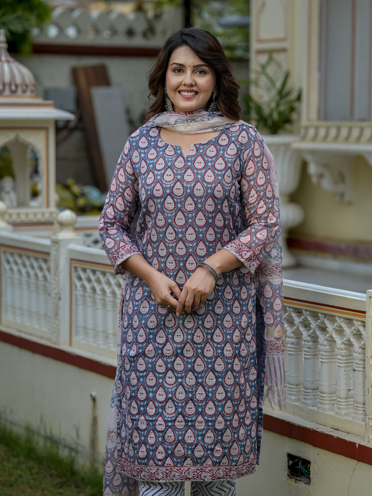 Grey Printed Straight Kurta Set for Women - Image 9