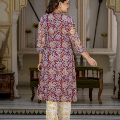 Pink Printed Straight Suit Set for Women - Image 7