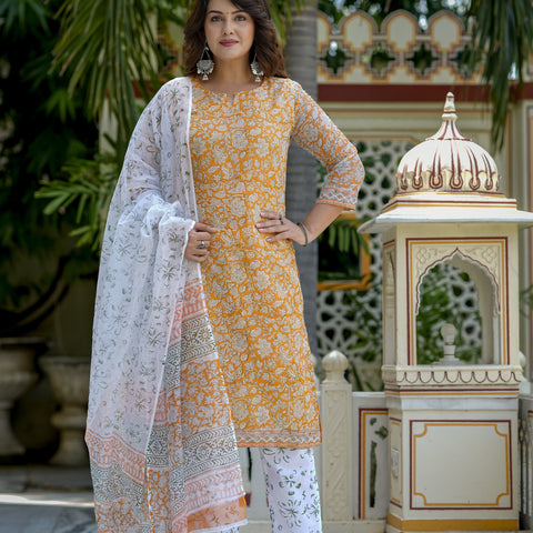 Orange Printed Kurta Set for Women - Image 10