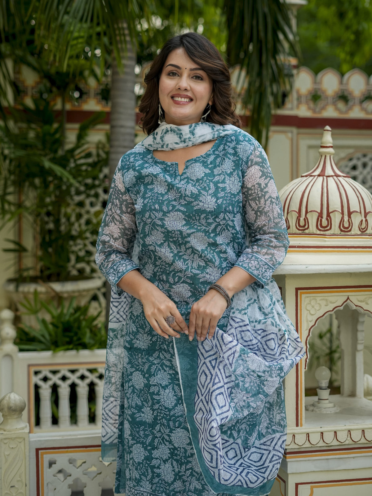 Teal Floral Print Kurta Set for Women - Image 5