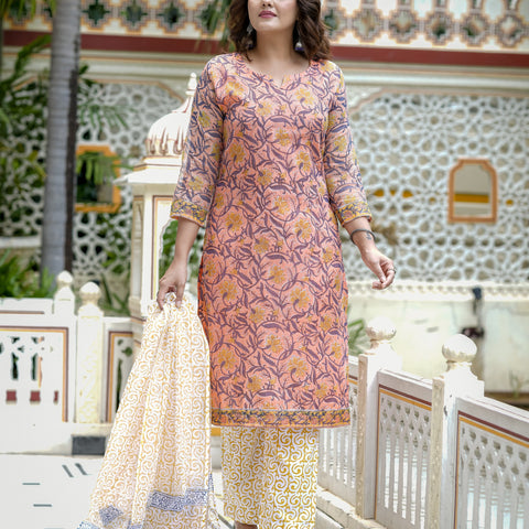 Peach Printed Straight Kurta Set for Women - Image 5