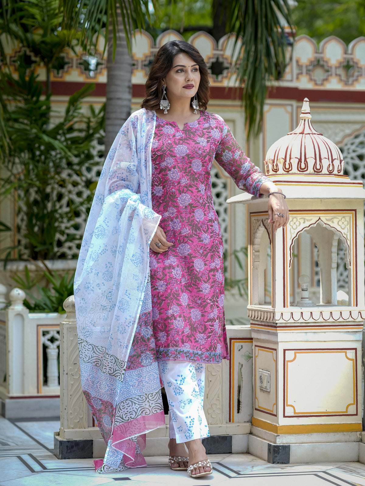 Pink Floral Print Kurta Set for Women - Image 9