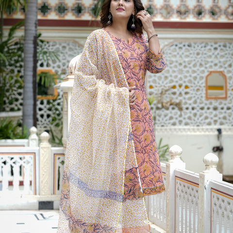 Peach Printed Straight Kurta Set for Women - Image 4