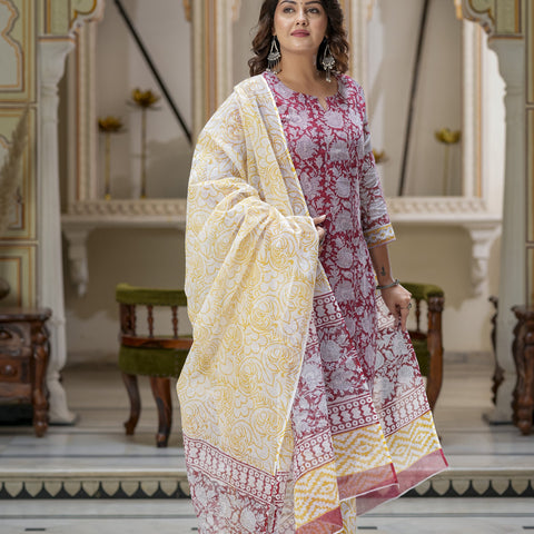 Pink Printed Straight Suit Set for Women - Image 9