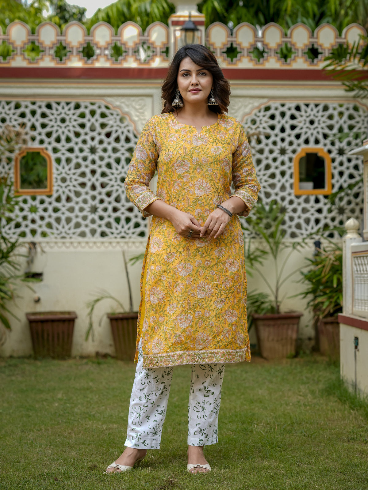 Yellow Floral Printed Kurta Set With Dupatta For Women - Image 5