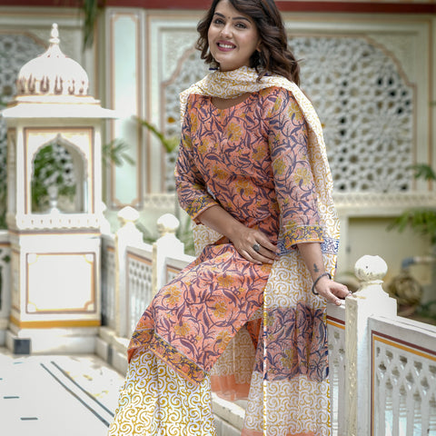 Peach Printed Kurta Set For Women - Main Image