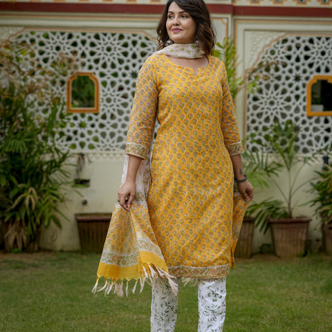 Yellow Printed Kurta Set for Women - Image 10