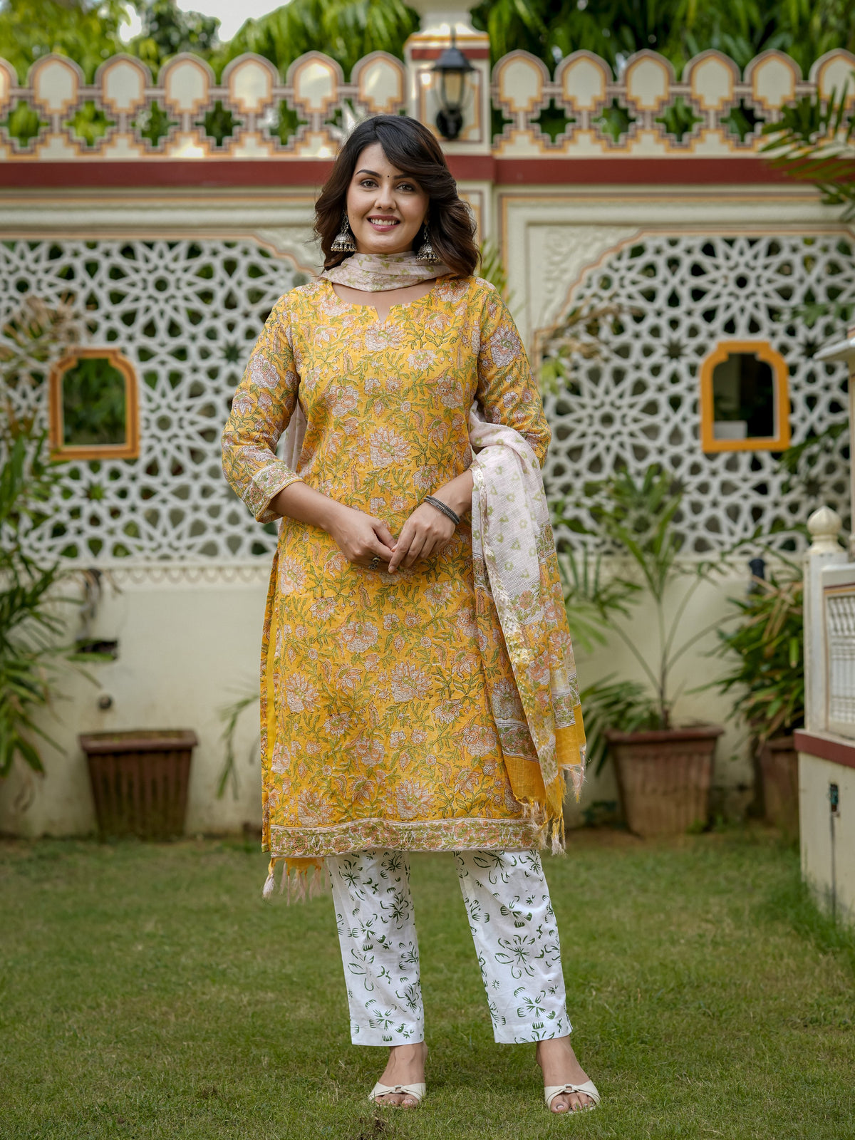 Yellow Floral Printed Kurta Set With Dupatta For Women - Image 6