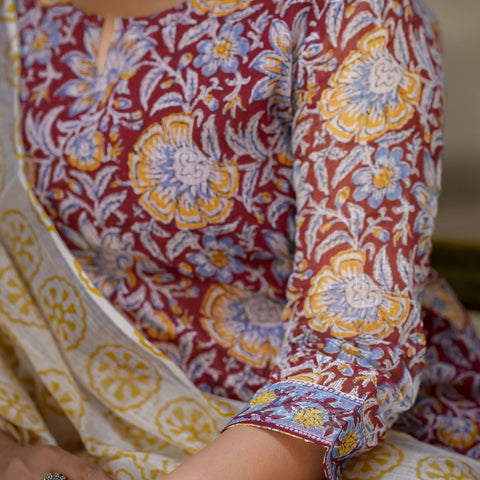 Pink Printed Straight Suit Set for Women - Image 8