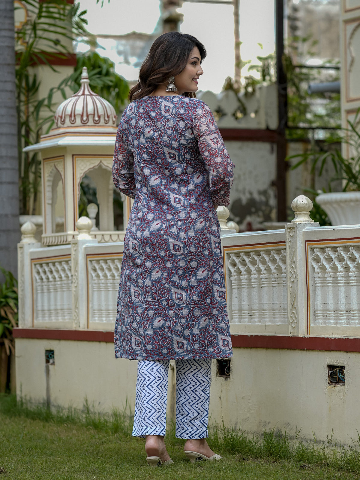 Blue Printed Straight Kurta Set for Women - Image 10