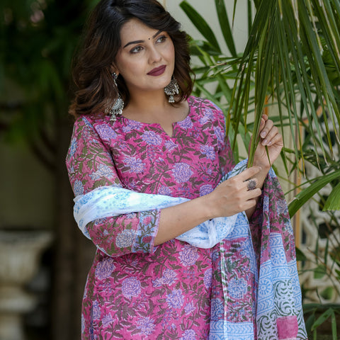 Pink Floral Print Kurta Set for Women - Image 4