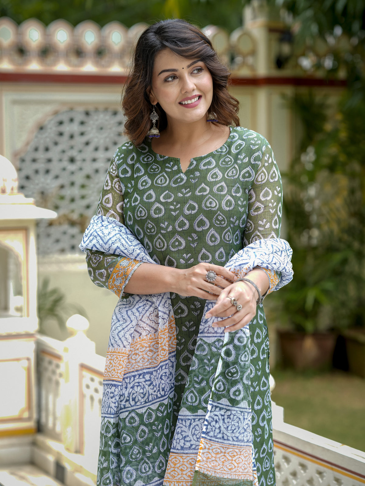 Green Printed Straight Kurta Set for Women - Image 7