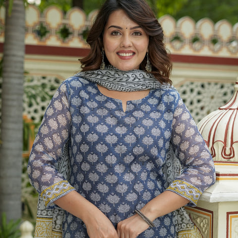 Blue Printed Kurta Set for Women - Image 3