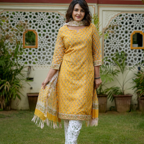 Yellow Printed Kurta Set for Women - Image 9