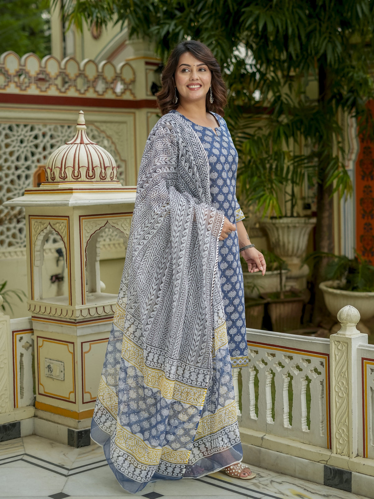 Blue Printed Kurta Set for Women - Image 7